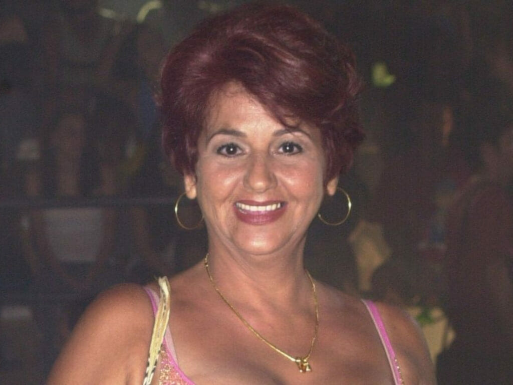 Mara Manzan à época de O Clone (Divulgação)