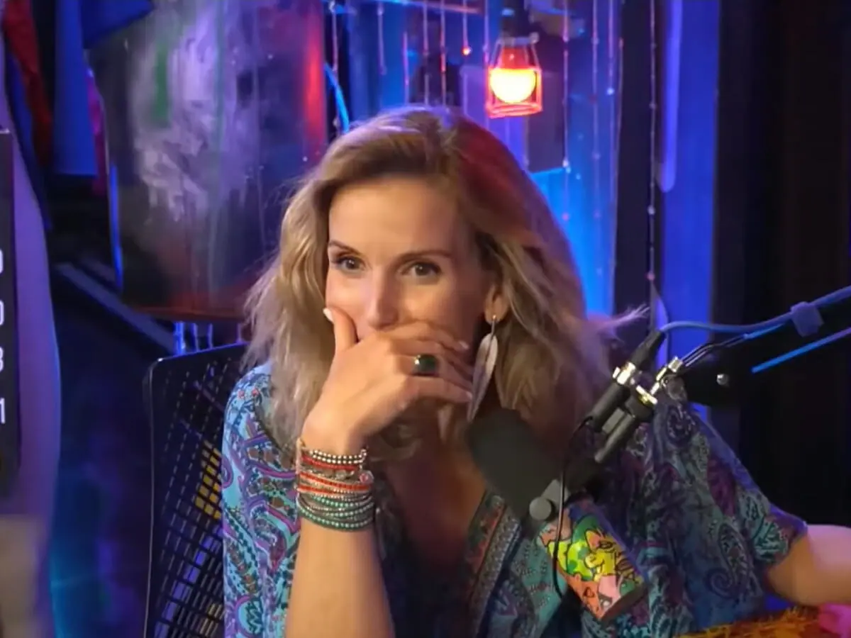 Mariana Ferrão no Podcast Inteligência LTDA