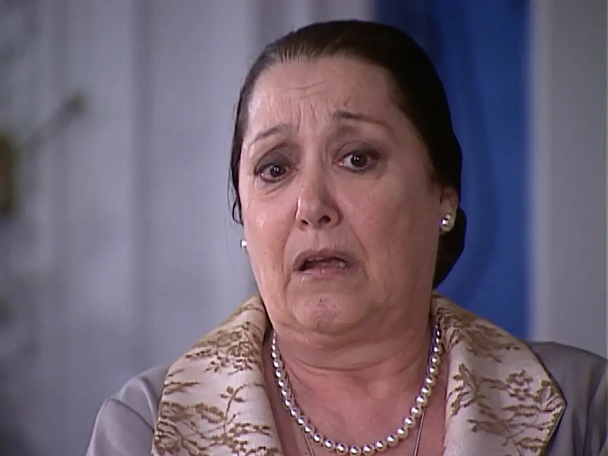 O Cravo e a Rosa