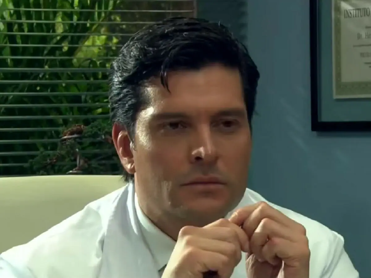 Hernan (Marcelo Córdoba) em Mar de Amor