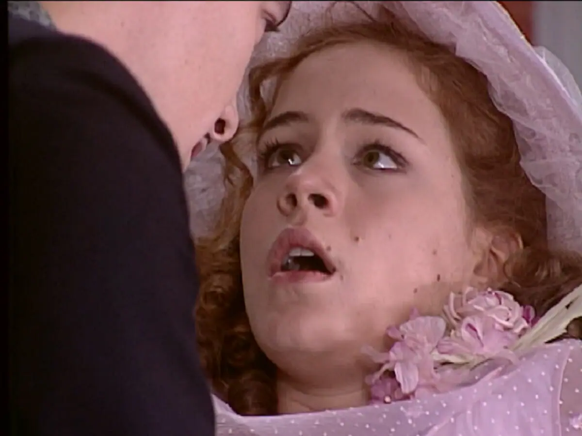 Bianca (Leandra Leal) em o Cravo e a Rosa