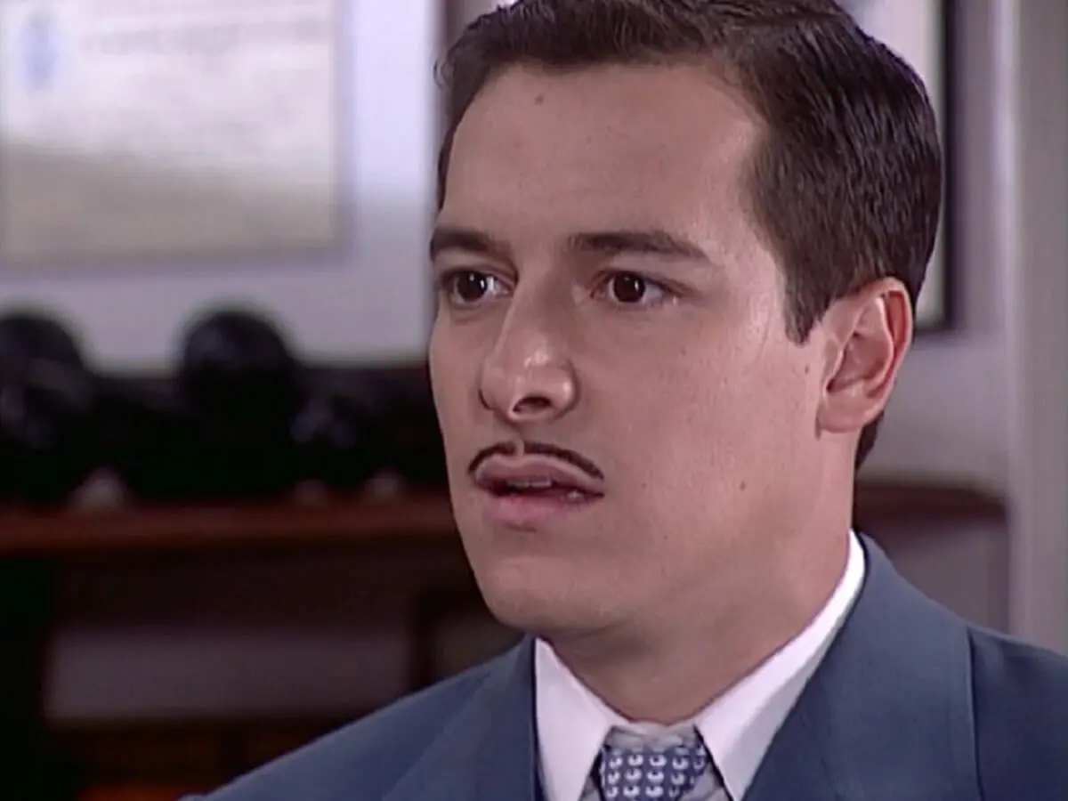 Heitor (Rodrigo Faro) em o Cravo e a Rosa