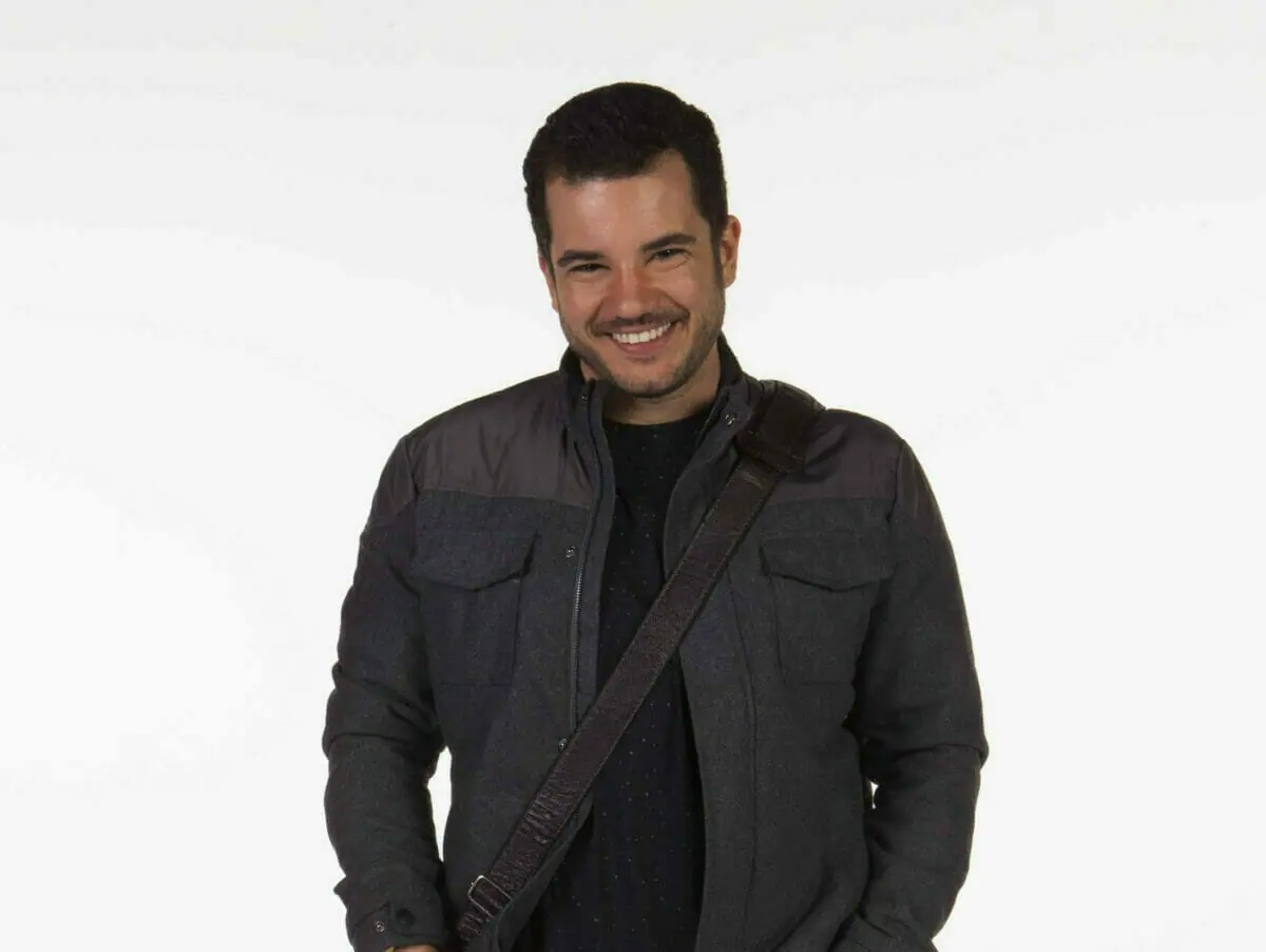 Vítor (Thiago Mendonça) em Carinha de Anjo (Lourival Ribeiro/SBT)