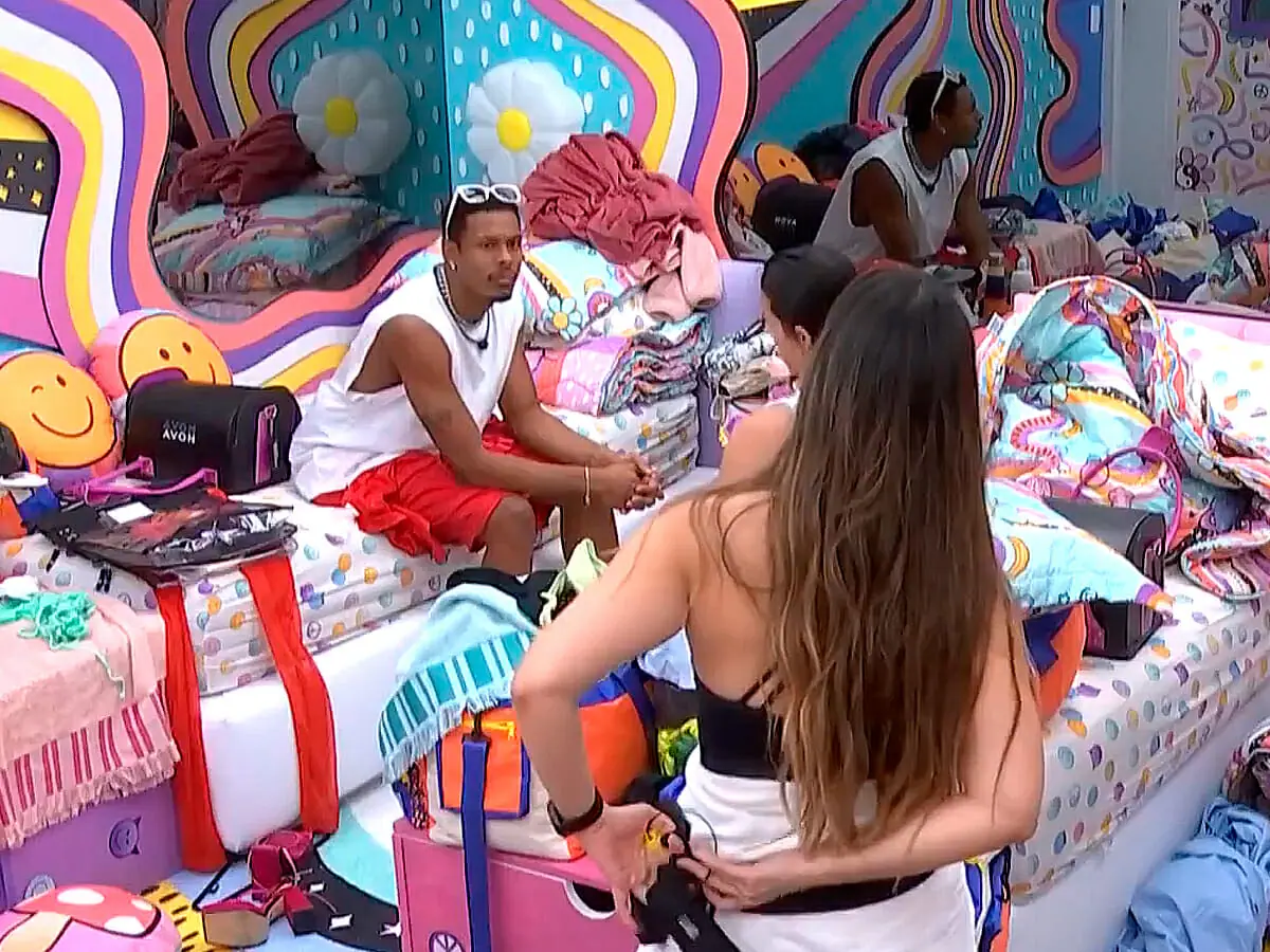 Paulo André e Laís no BBB 22