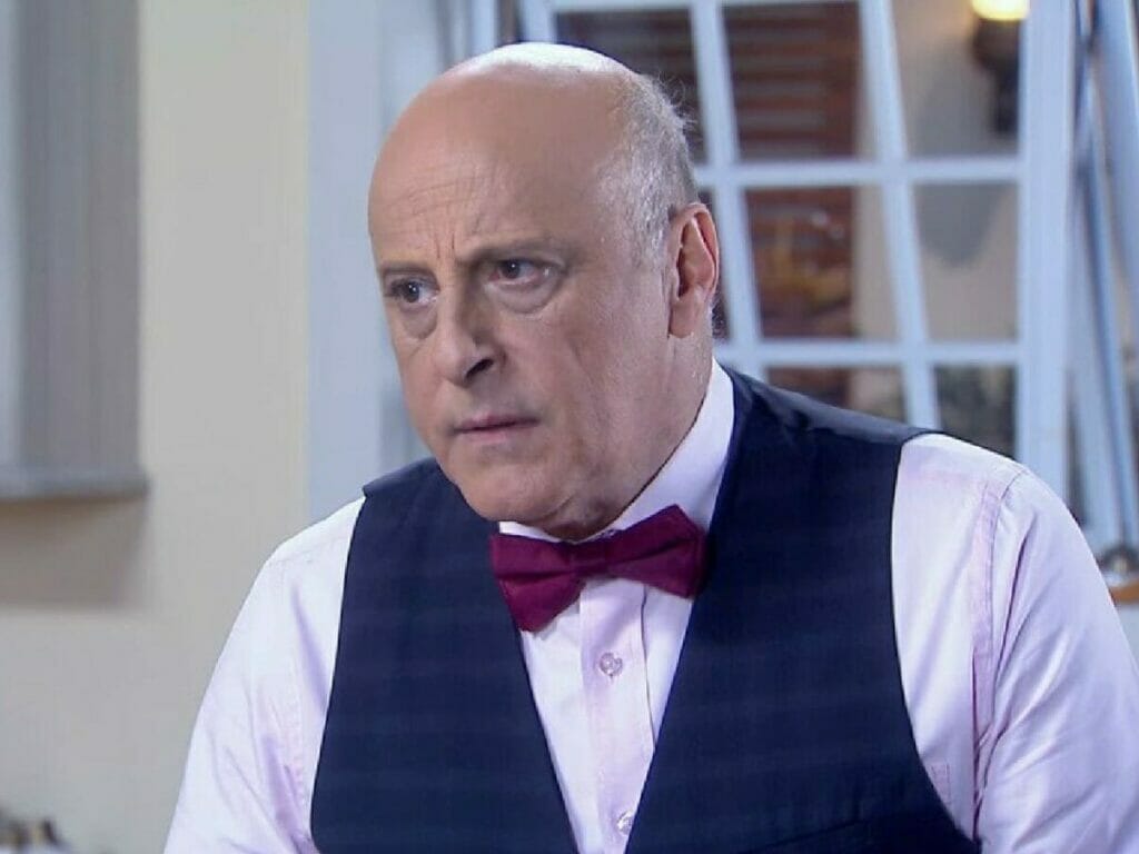 Silvestre (Blota Filho) em Carinha de Anjo (Reprodução/SBT)