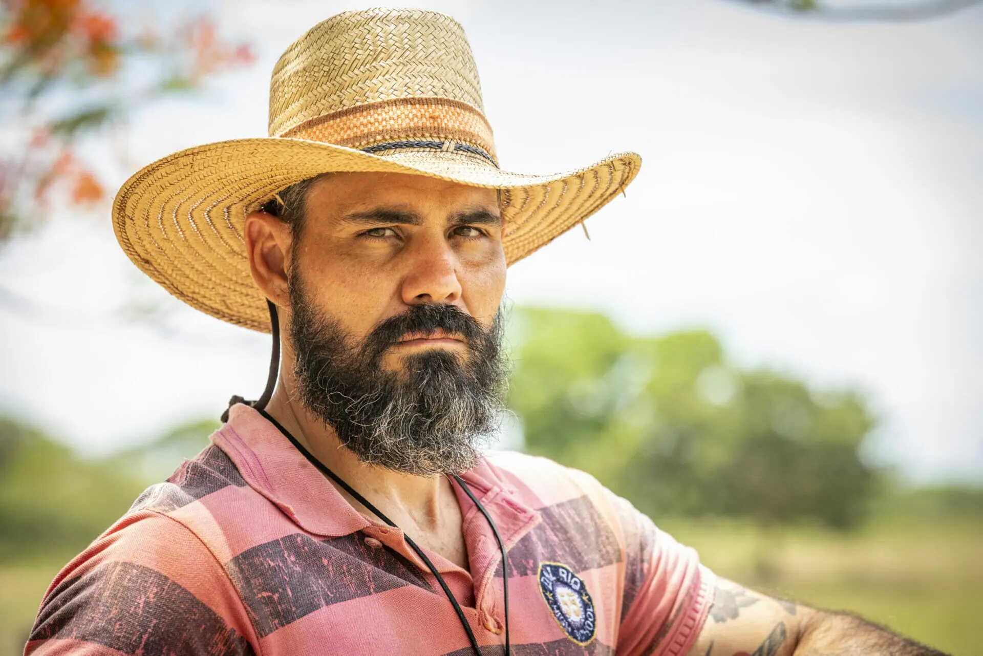 Alcides (Juliano Cazarré) de Pantanal (Divulgação)