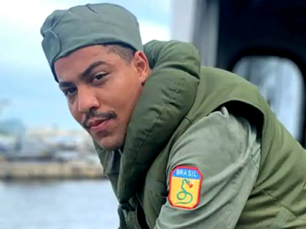 Bento (Matheus Dias) em Além da Ilusão