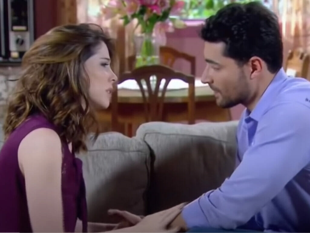 Cecília (Bia Arantes) e Gustavo (Carlo Porto) em Carinha de Anjo (Reprodução/SBT)