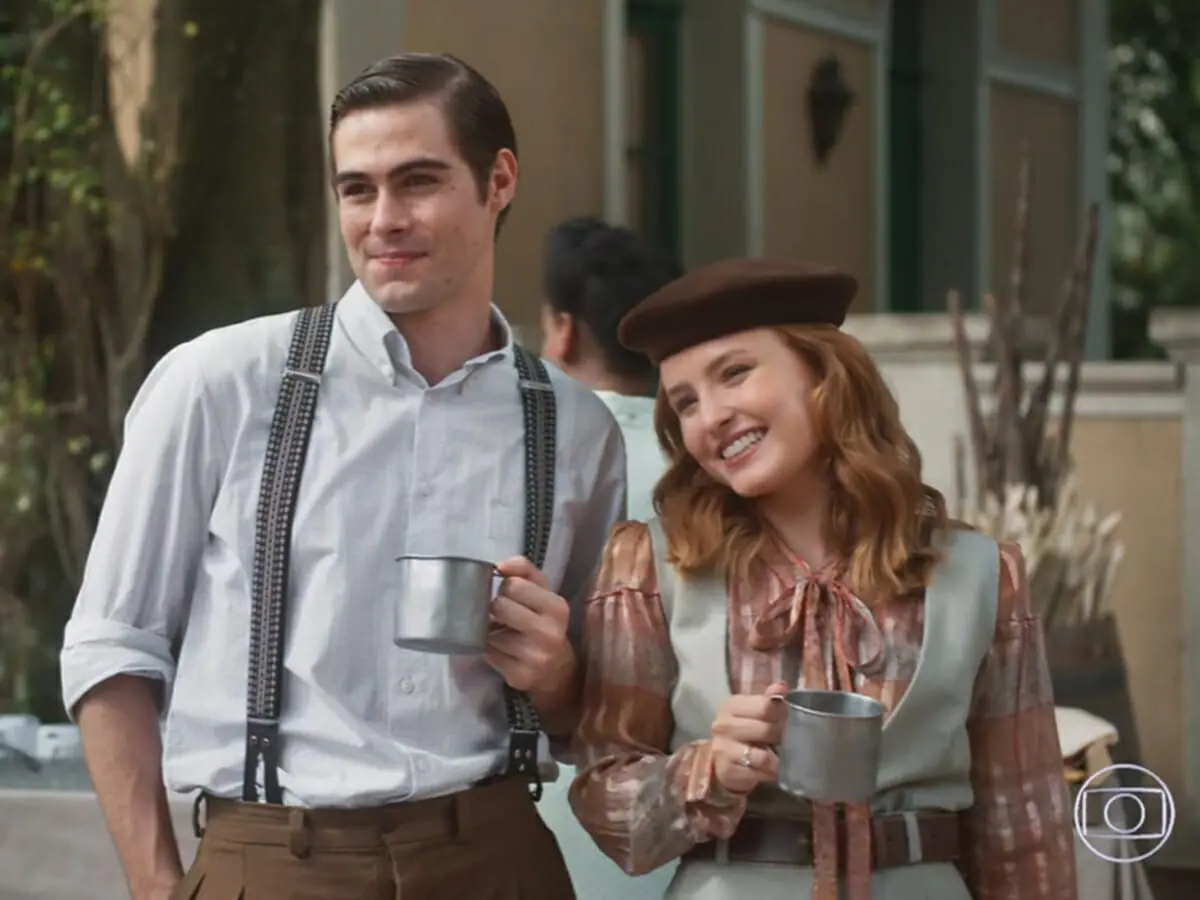 Davi (Rafael Vitti) e Isadora (Larissa Manoela) em cena de Além da Ilusão