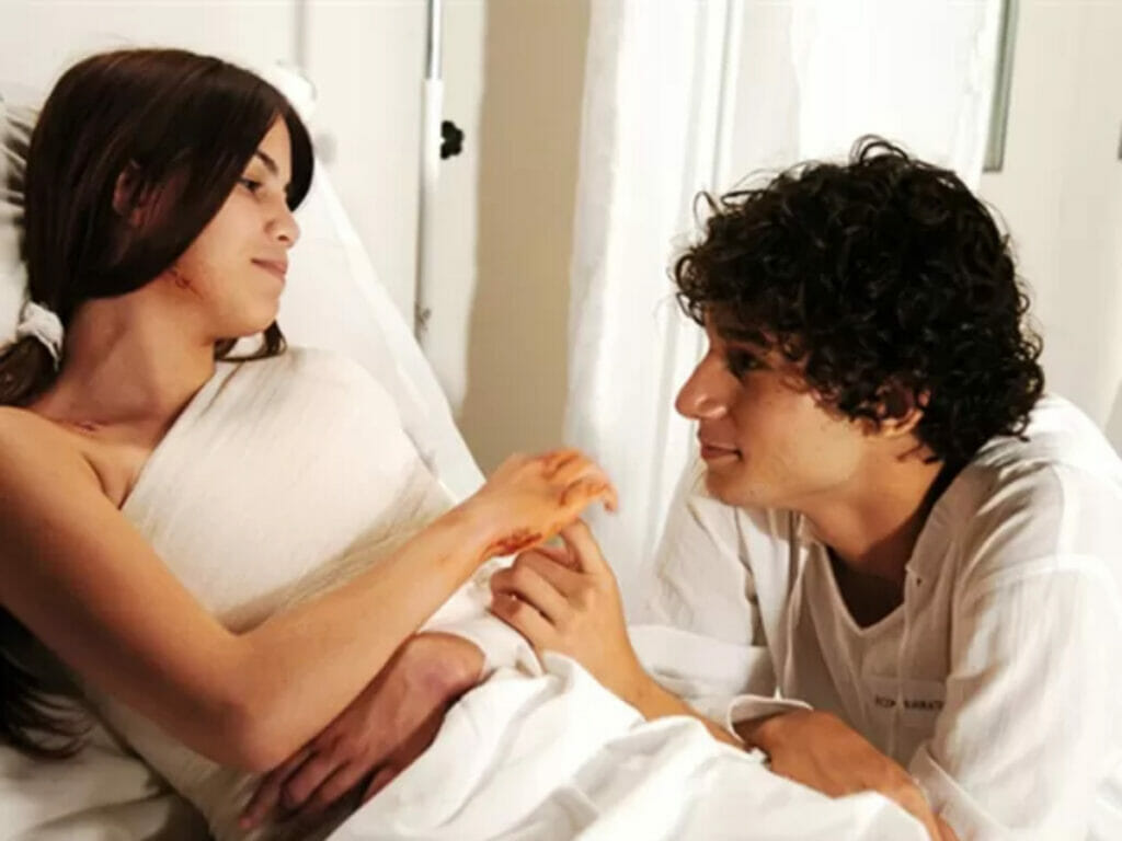 Luciano (Rafael Almeida) e Giselle (Pérola Faria) em cena de Páginas da Vida (Divulgação Globo)