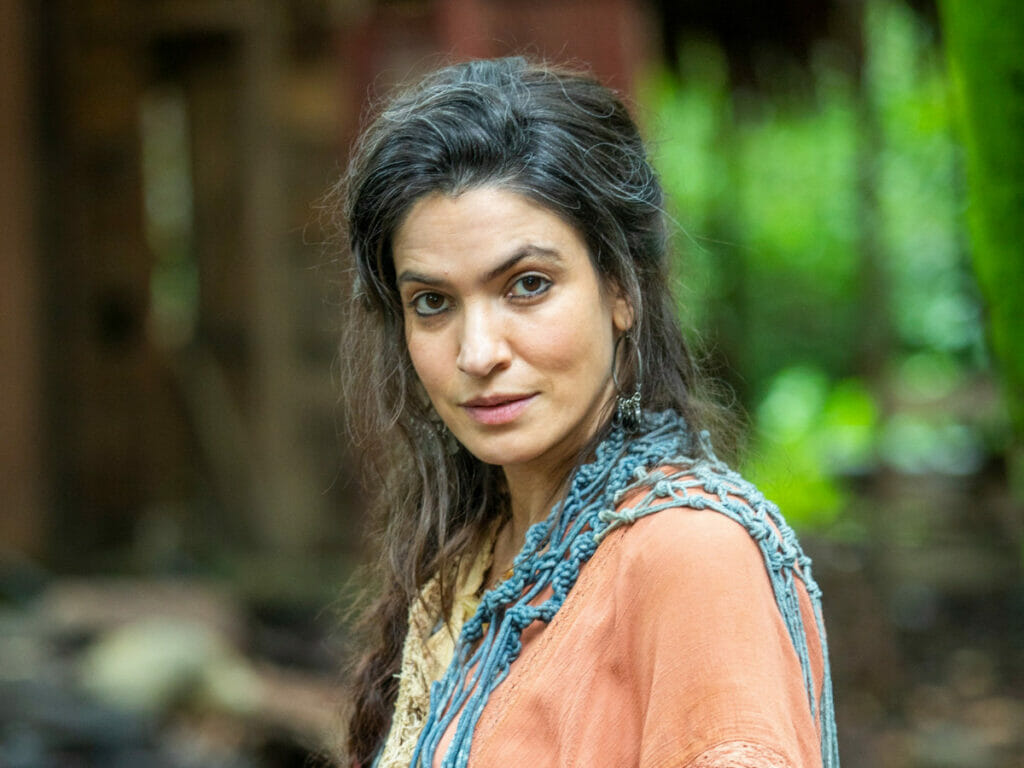 Lyra (Maria Manoella) em Além da Ilusão
