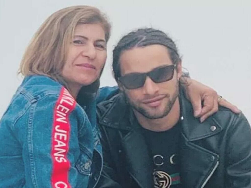 O ator Pablo Morais e sua mãe