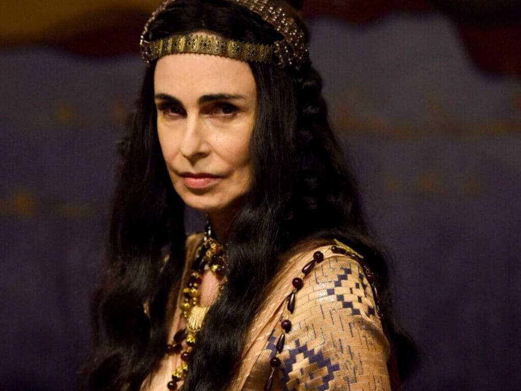 Silvia Pfeifer está no elenco de Reis