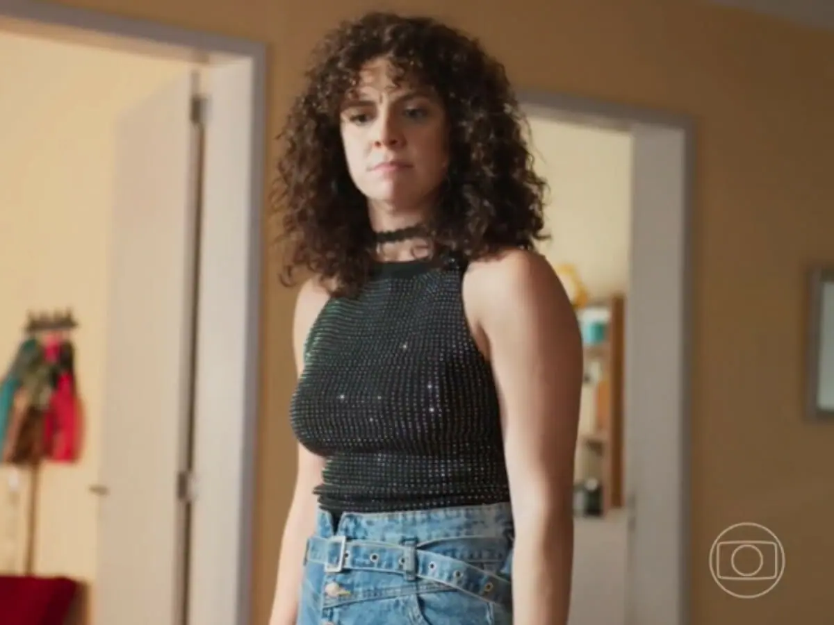Stephany (Renata Gaspar) em Um Lugar ao Sol (Reprodução/Globo)