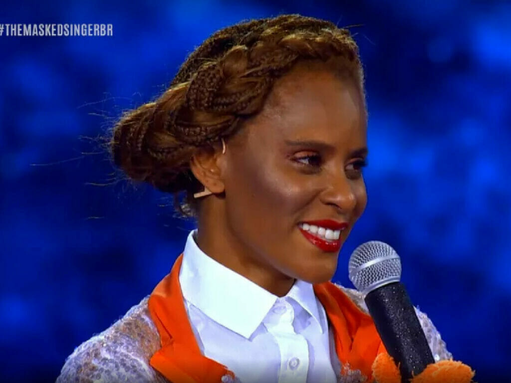 Aline Wirley &eacute; o Caranguejo no The Masked Singer Brasil