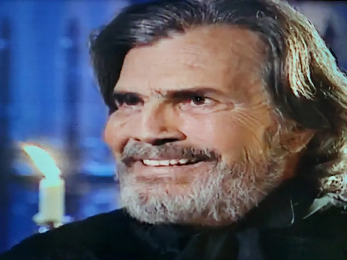 Bóris (Tarcísio Meira), em O Beijo do Vampiro
