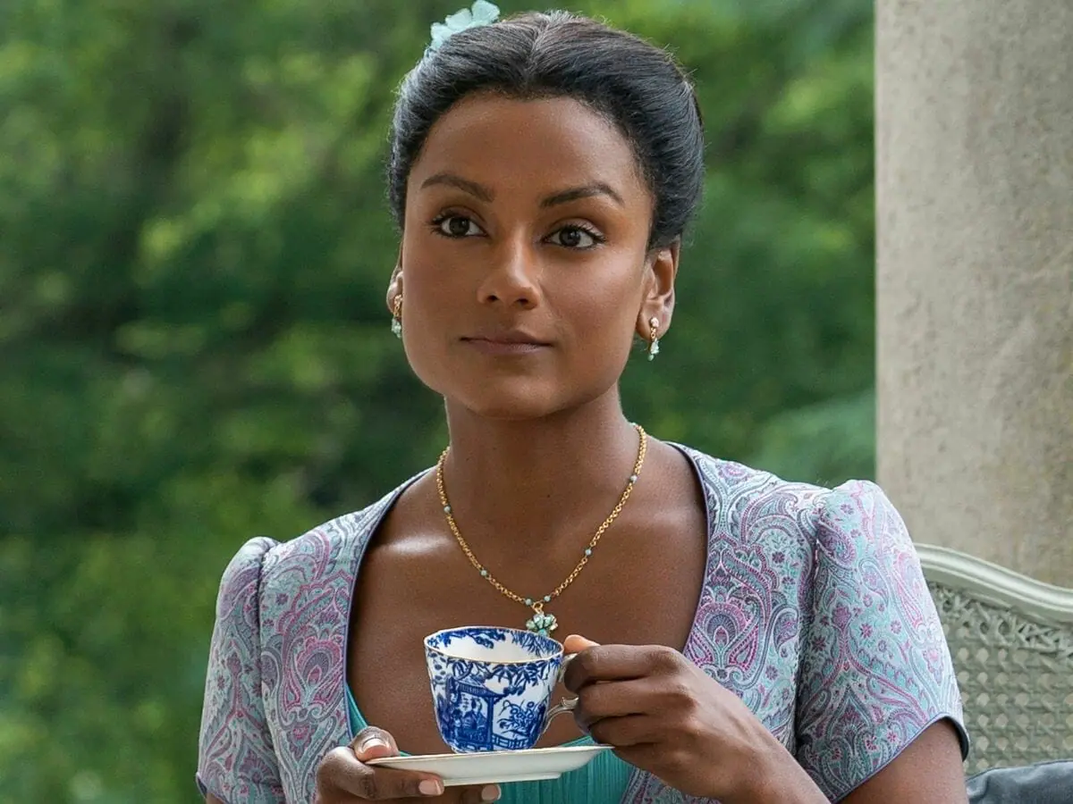 Simone Ashley na 2ª temporada de Bridgerton