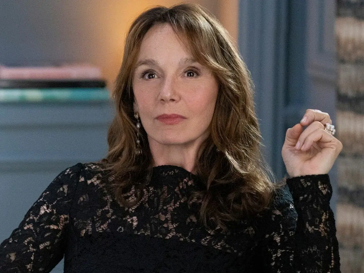 Philippine Leroy-Beaulieu na 2ª temporada de Emily em Paris