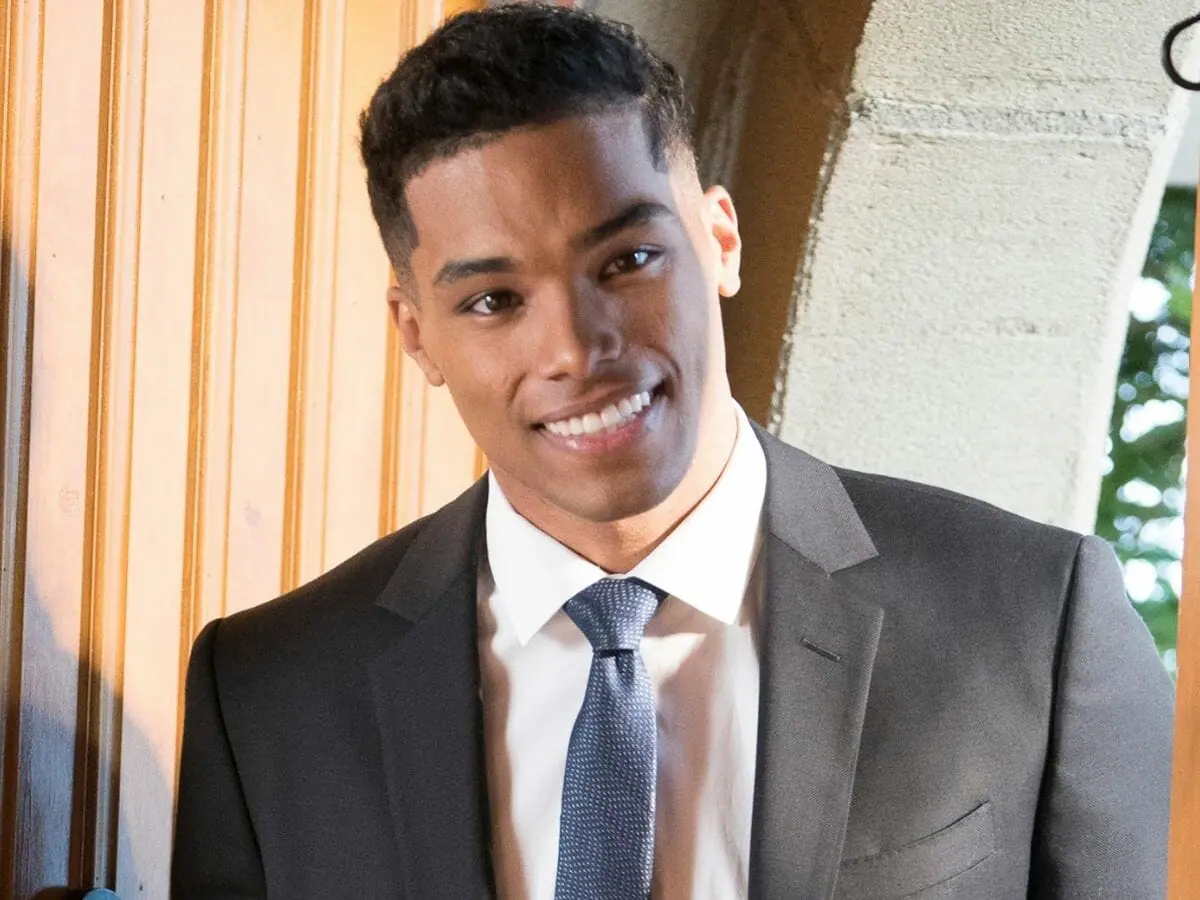 Rome Flynn em cena de How to Get Away with Murder