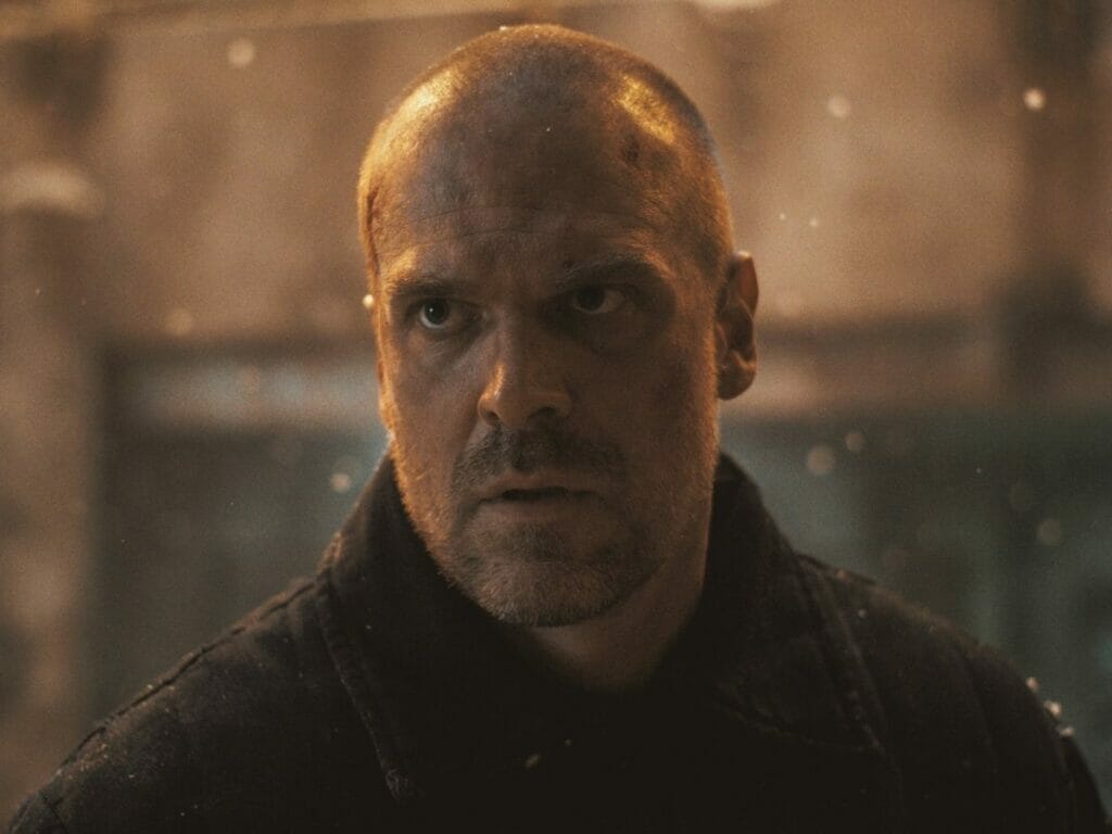 Jim Hopper (David Harbour), são e salvo