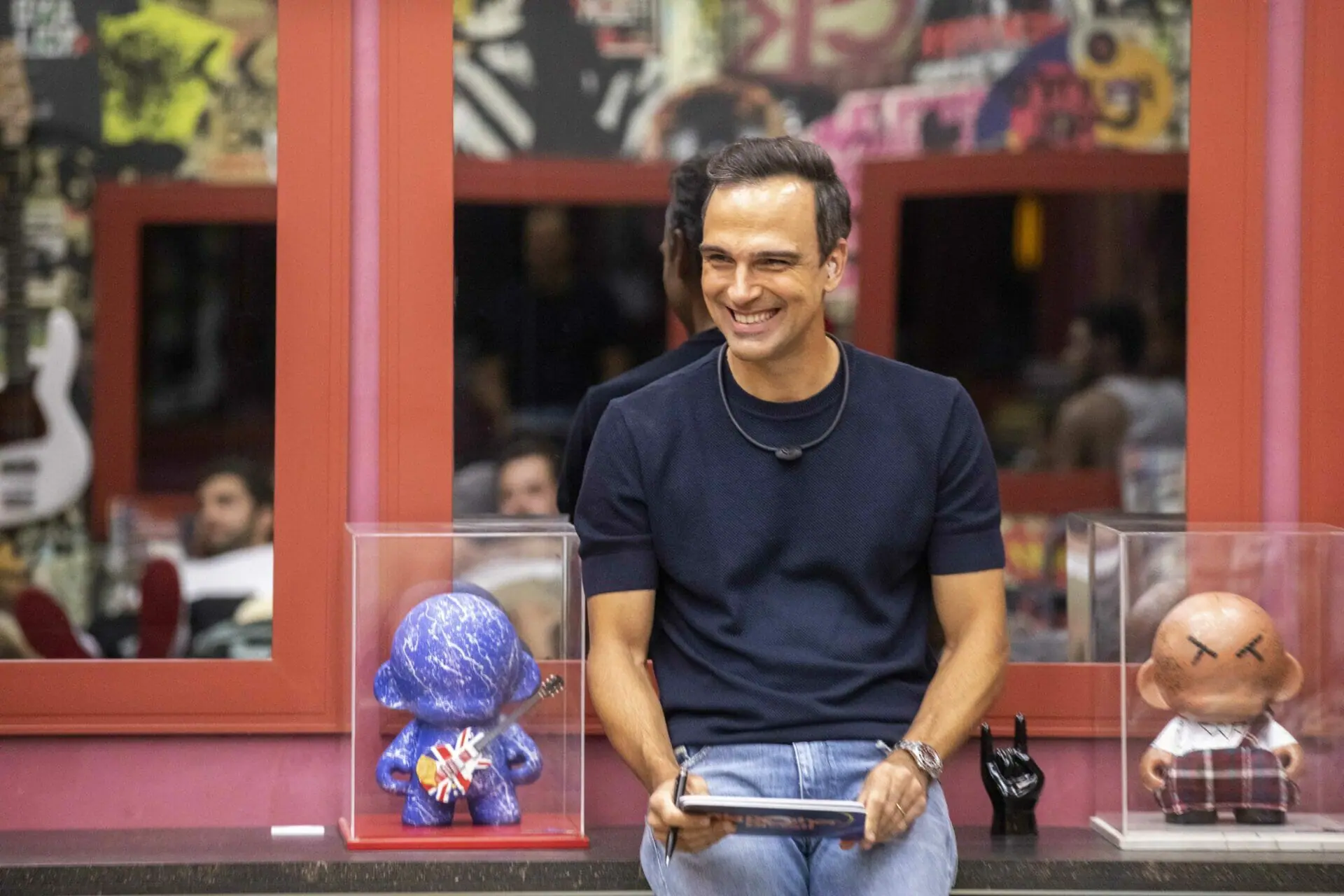Tadeu Schmidt nos bastidores da TV Globo