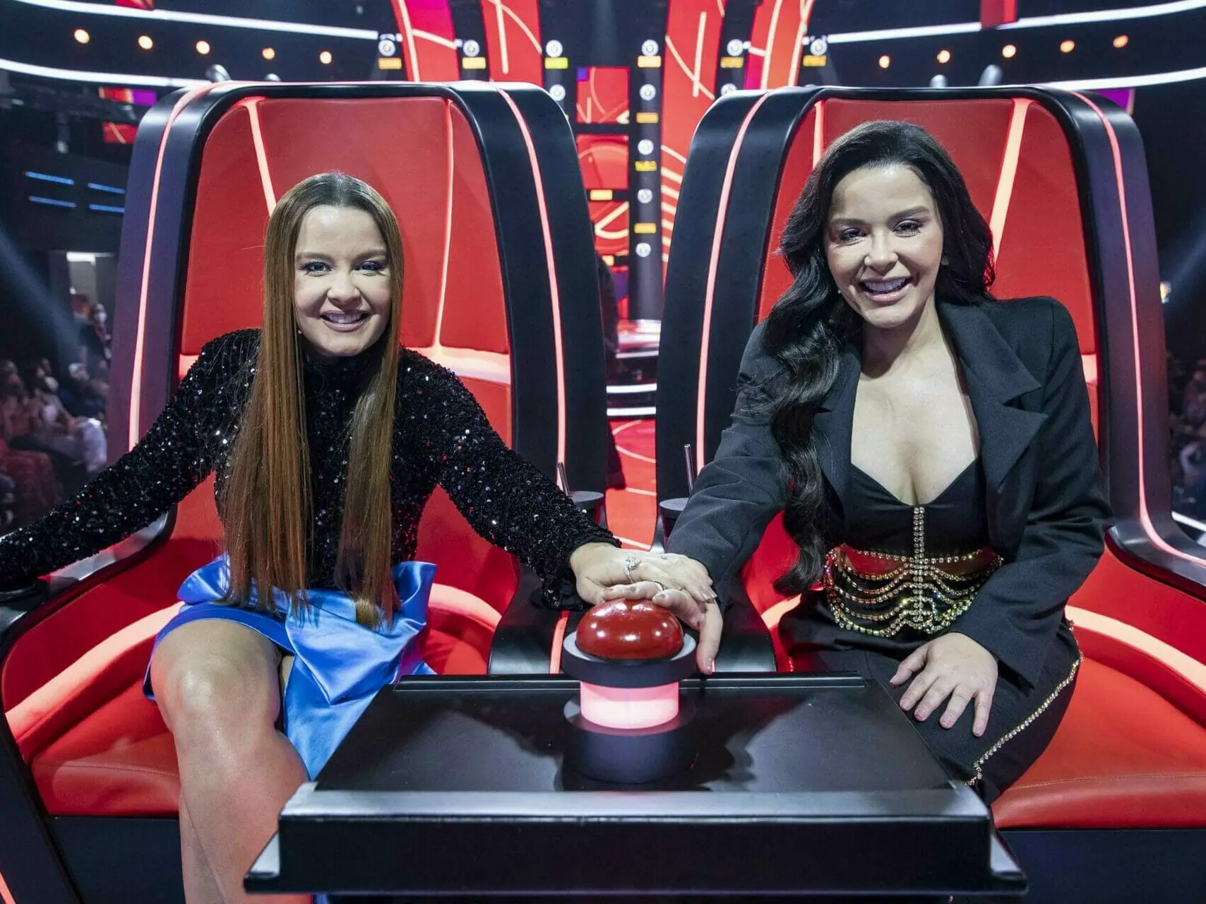 Maiara e Maraisa nos bastidores do The Voice Kids