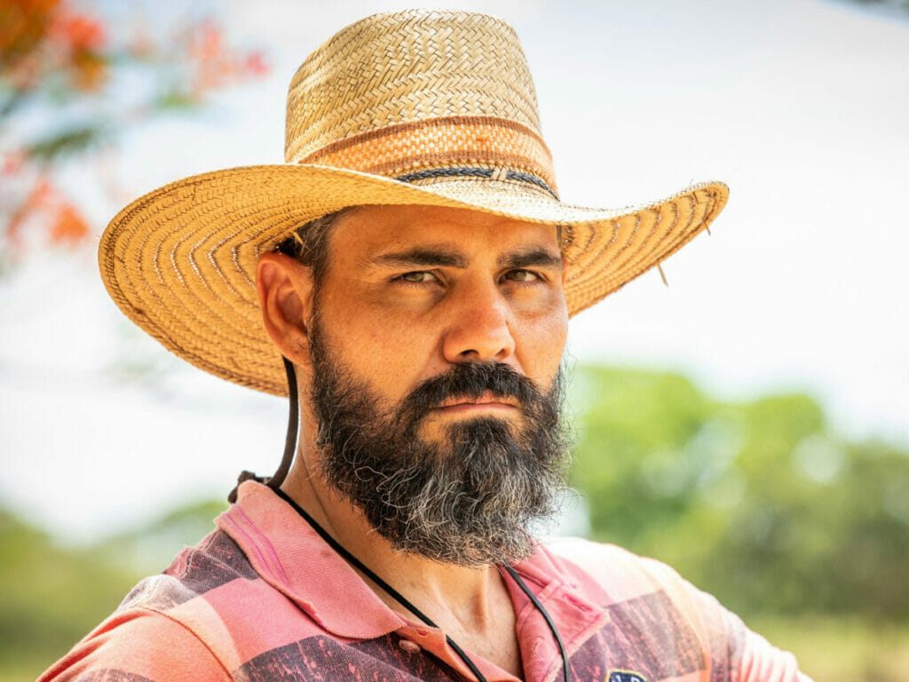 Alcides (Juliano Cazarré) em Pantanal