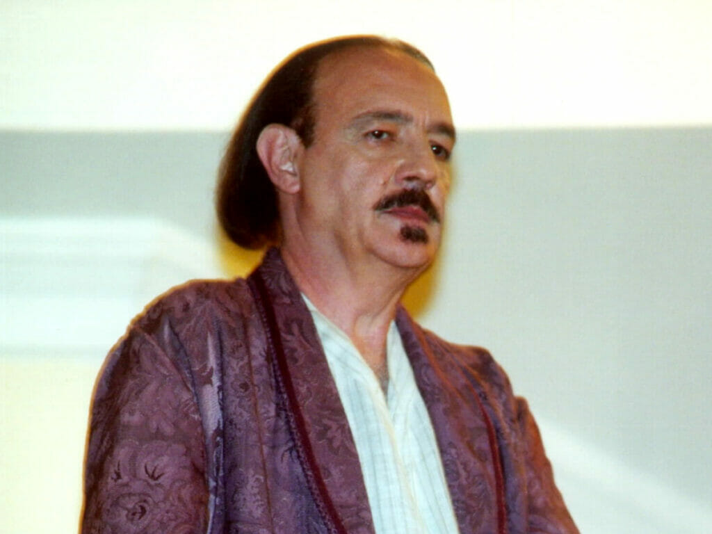 Cornélio (Ney Latorraca) em O Cravo e a Rosa (1)