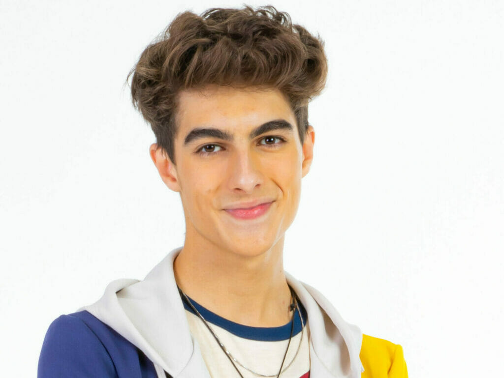 Eric (Lucas Burgatti) em Poliana Moça