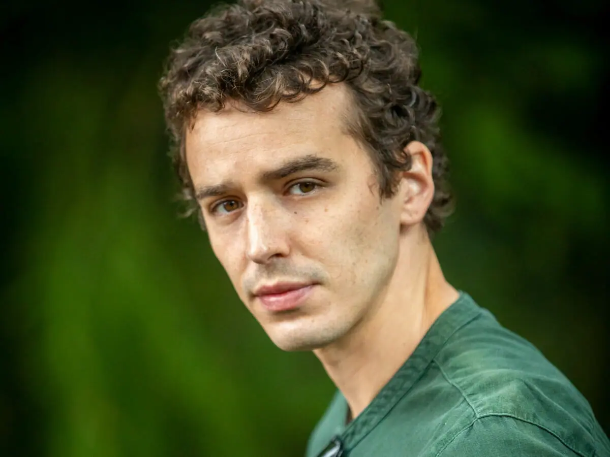 Gabriel Stauffer vive Gustavo na adaptação de Pantanal
