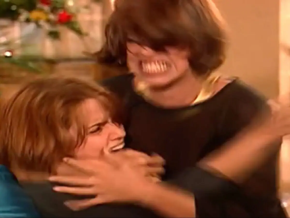 Mel (Débora Falabella) e Maysa (Daniela Escobar) de O Clone