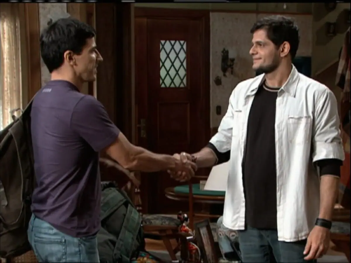 Pedro (Leonardo Brício) e Lipe (André Di Mauro) de Chamas da Vida
