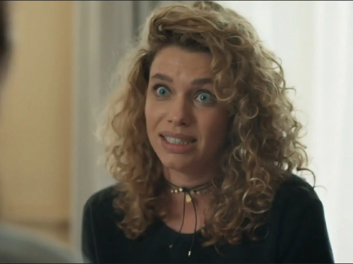 Madeleine (Bruna Linzmeyer) na novela Pantanal