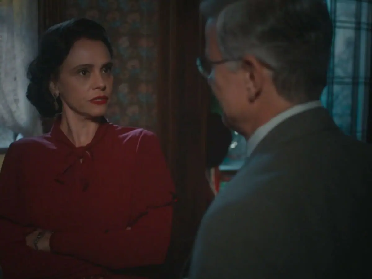 Violeta (Malu Galli) e Eugênio (Marcelo Novaes) em Além da Ilusão