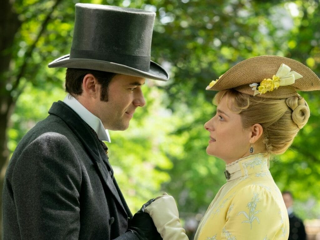 Thomas Cocquerel com Louisa Jacobson em A Idade Dourada