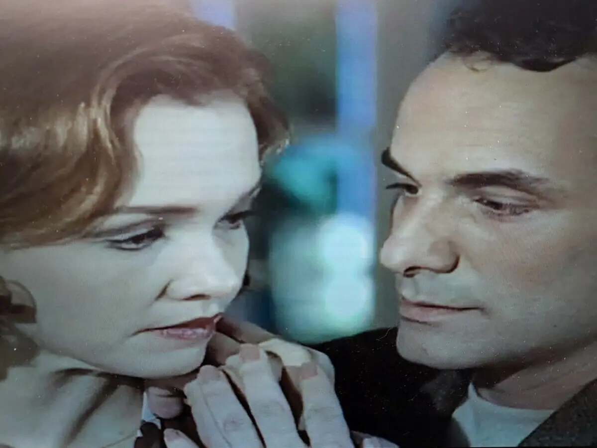Marta (Júlia Lemmertz) e Augusto (Marco Ricca), em O Beijo do Vampiro
