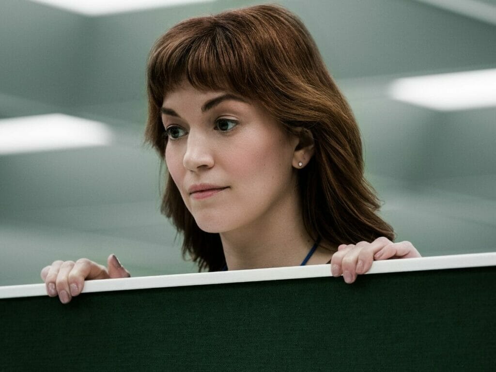 Britt Lower em cena da série Ruptura