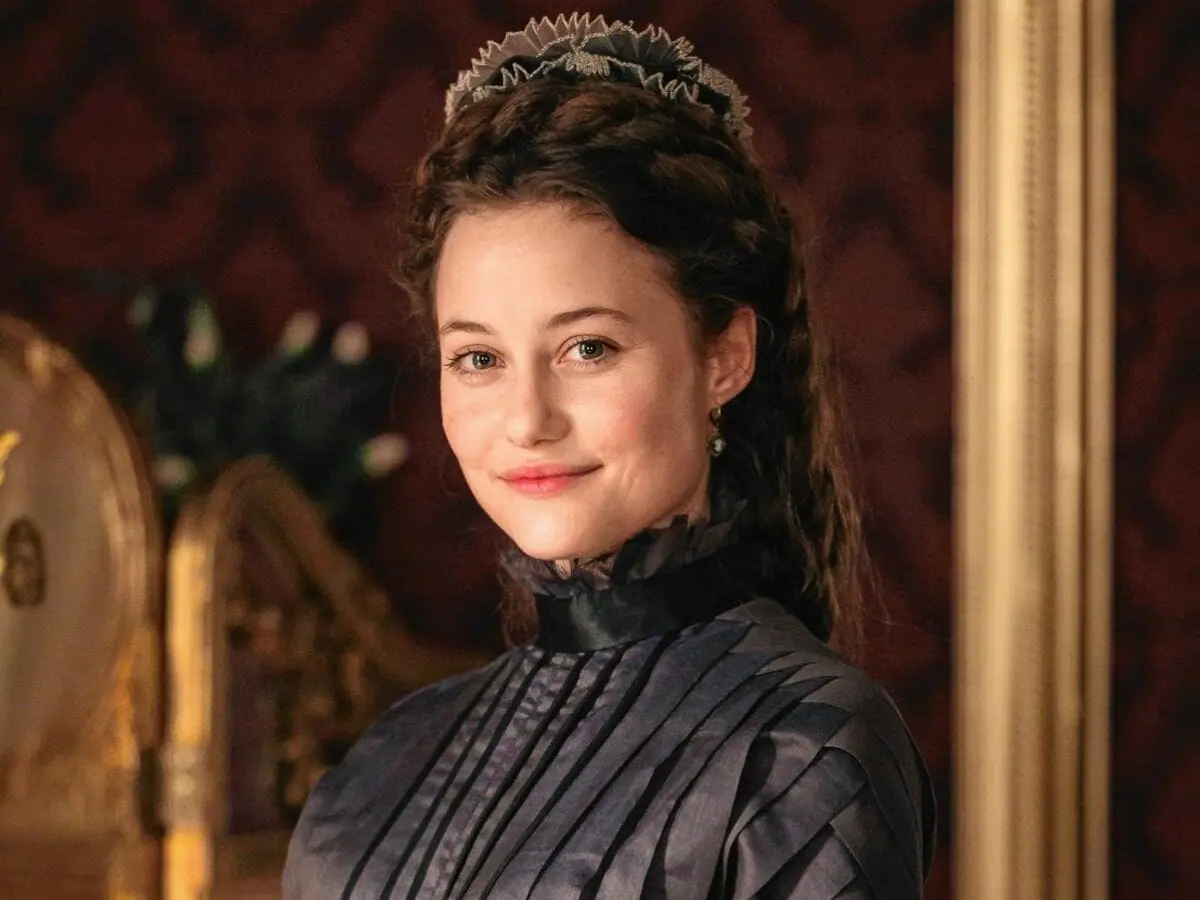 Dominique Devenport em imagem promocional da série Sissi