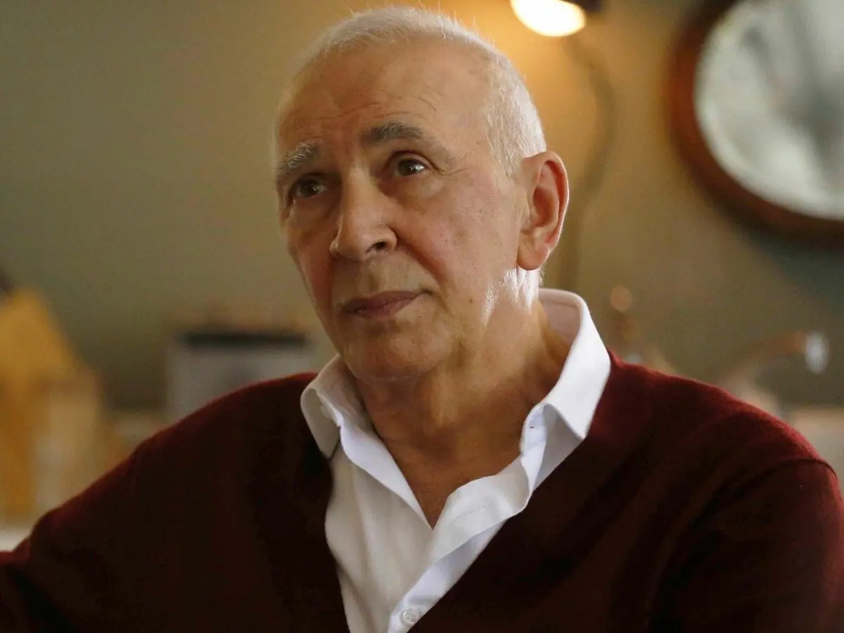 O ator Frank Langella em cena de The Americans