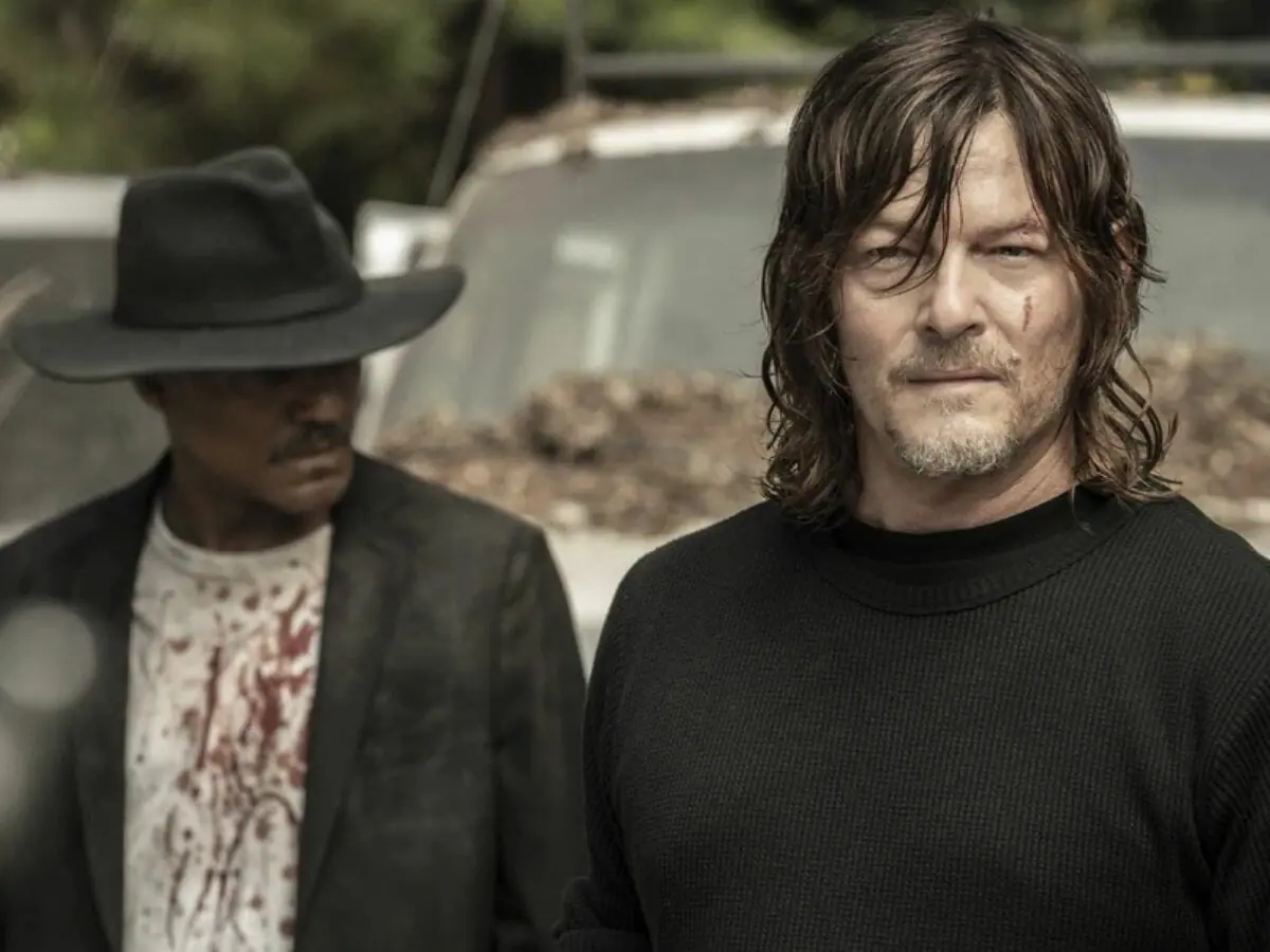 Seth Gilliam (ao fundo) e Norman Reedus no 16º episódio da 11ª temporada de The Walking Dead
