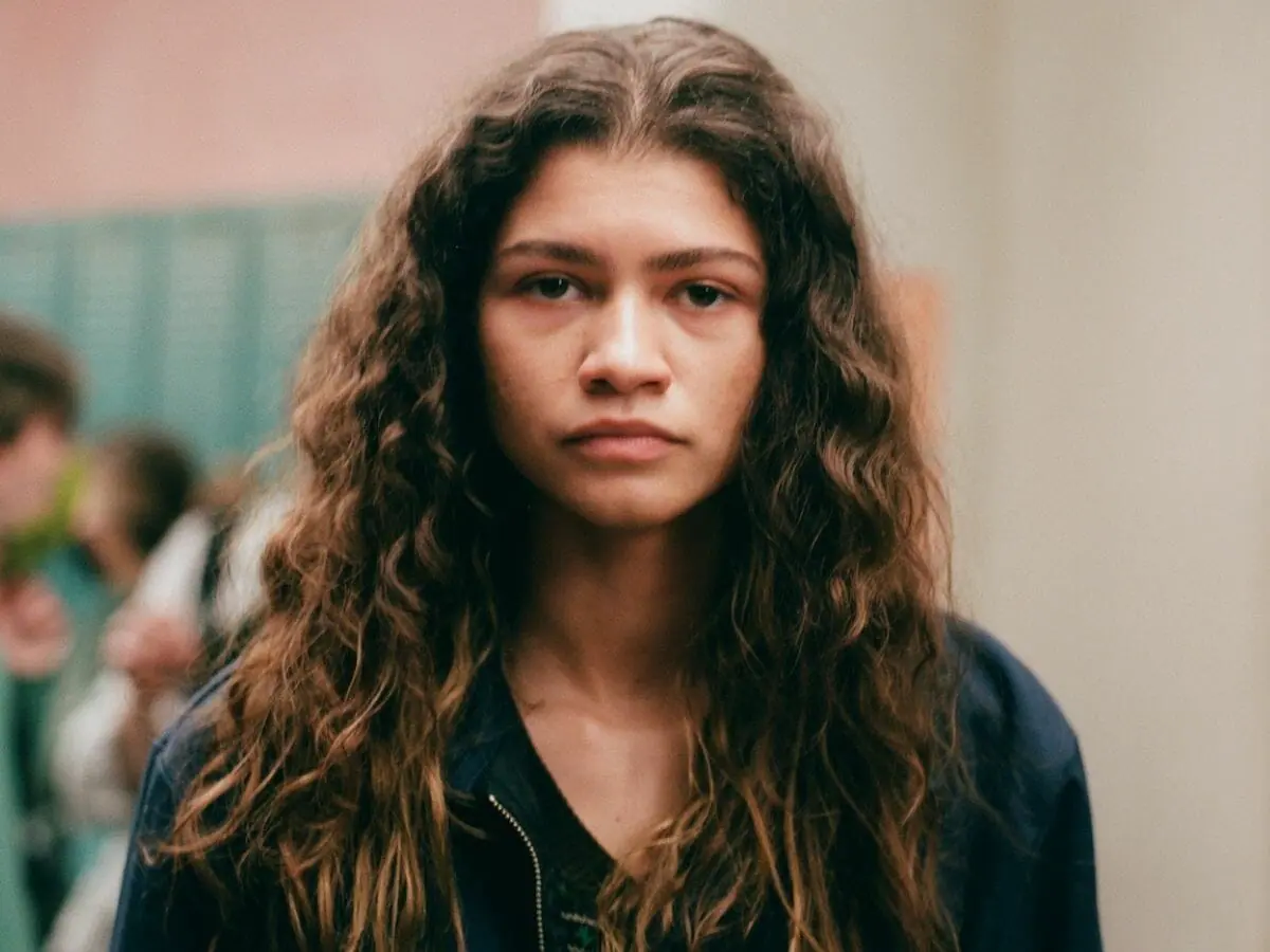 A atriz Zendaya na segunda temporada de Euphoria