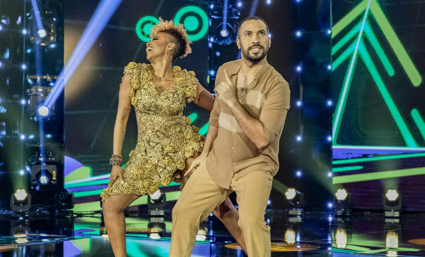 Gil do Vigor e Mayara Rosa na Dança dos Famosos