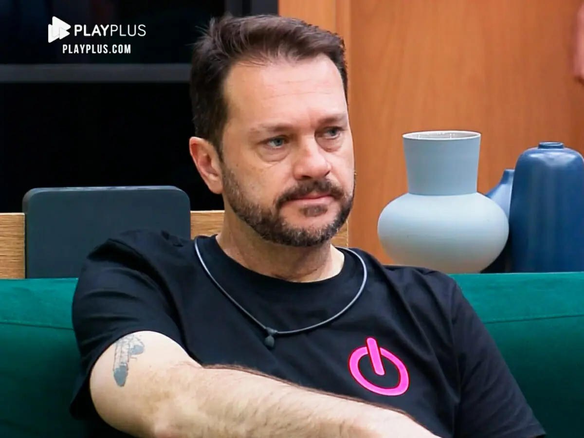 Albert Bressan com a roupa da Prova dos Homens no Power Couple Brasil 6