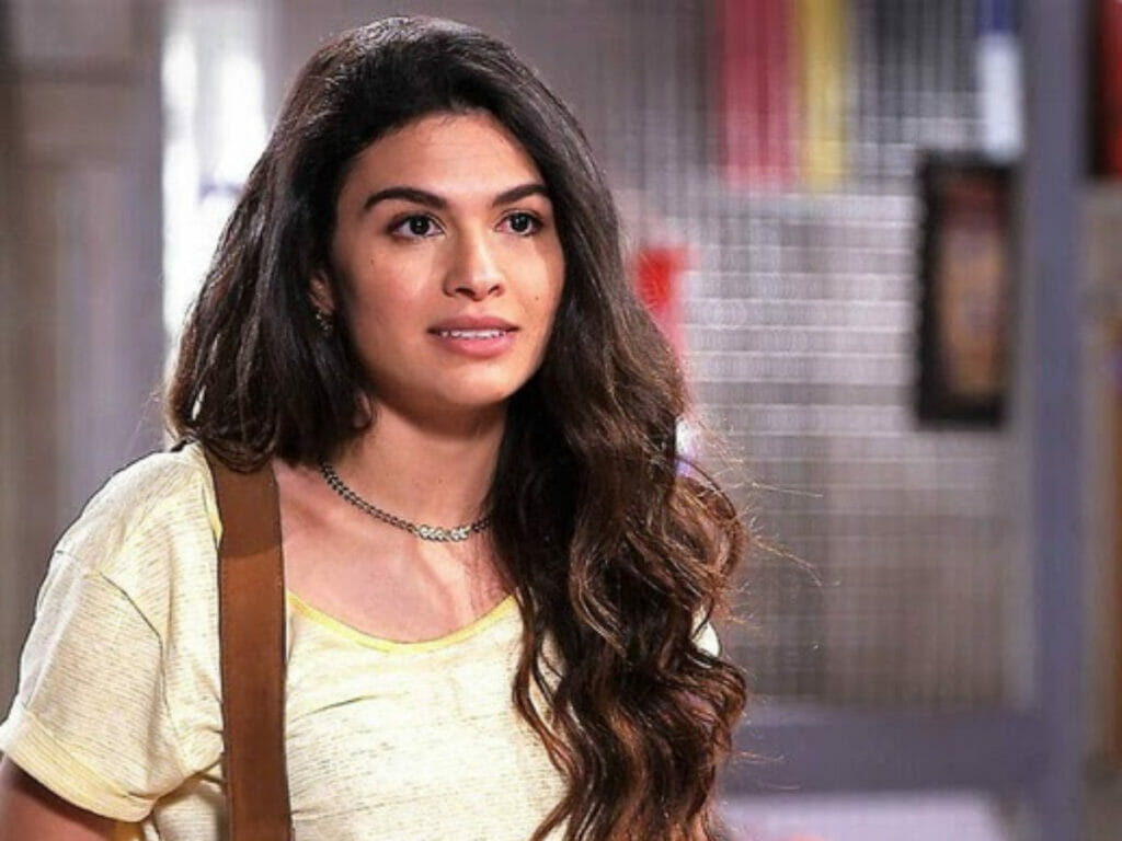 Allana Lopes vive Celeste em Poliana Moça