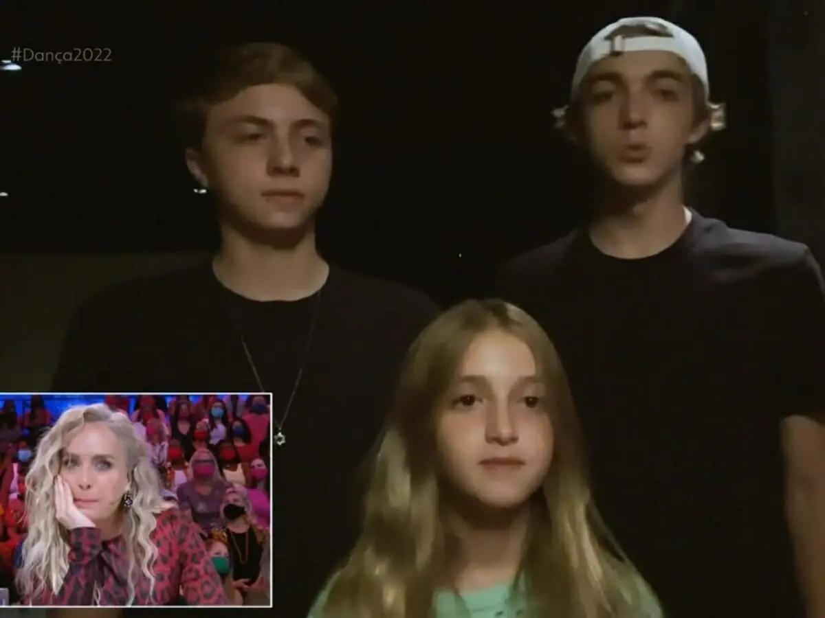 Angélica e os filhos, Joaquim, Benício e Eva, no Domingão com Huck