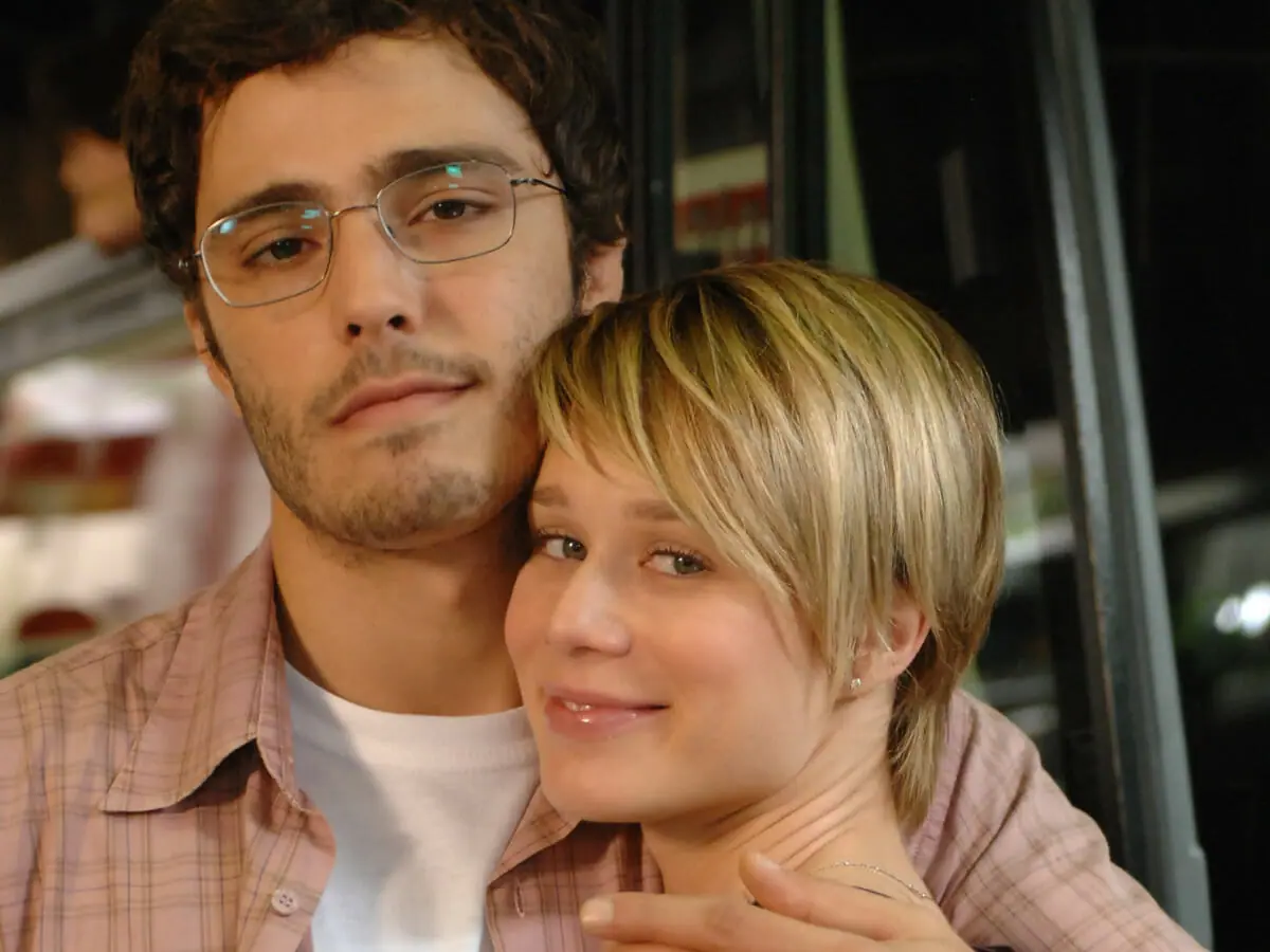 Cassiano (Thiago Rodrigues) e Lara (Mariana Ximenes) em A Favorita