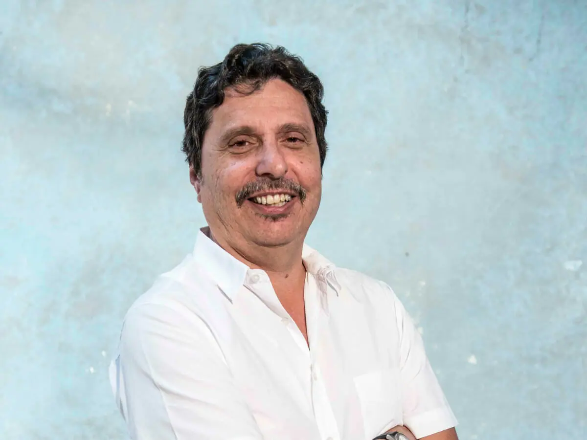 O autor Mauro Wilson