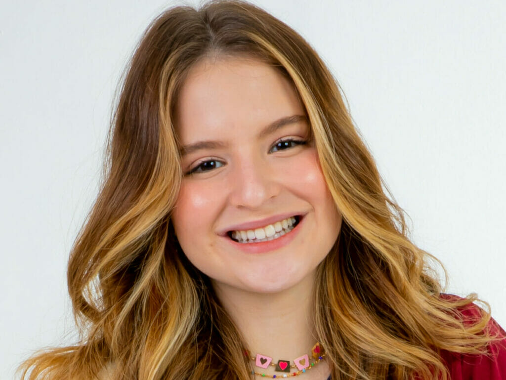 Poliana (Sophia Valverde) em Poliana Moça