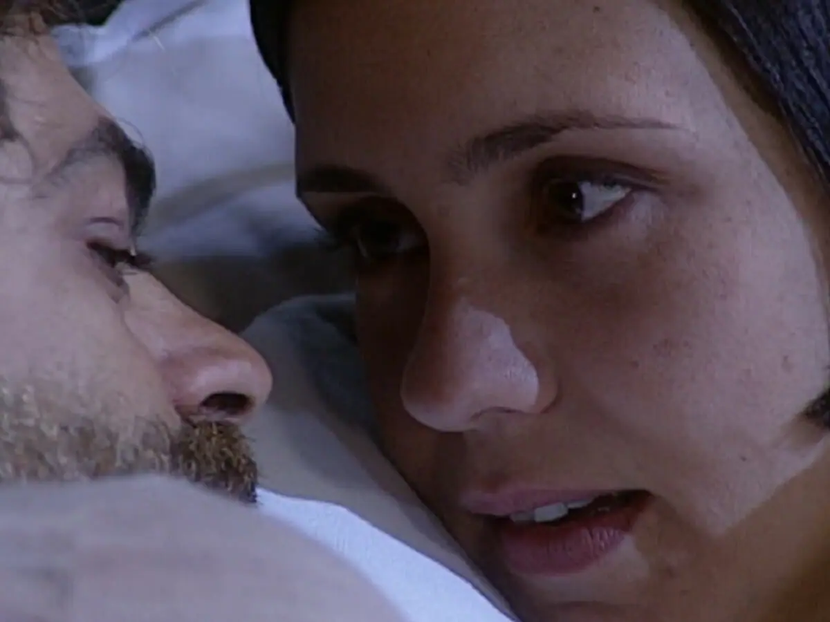 Petruchio (Eduardo Moscovis) e Catarina (Adriana Esteves) de O Cravo e a Rosa