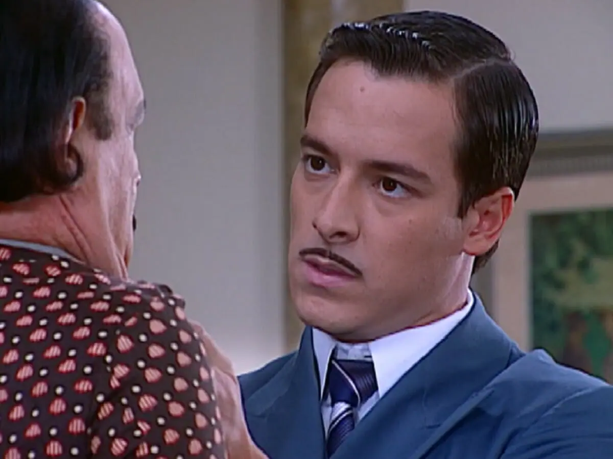 Cornélio (Ney Latorraca) e Heitor (Rodrigo Faro) de O Cravo e a Rosa